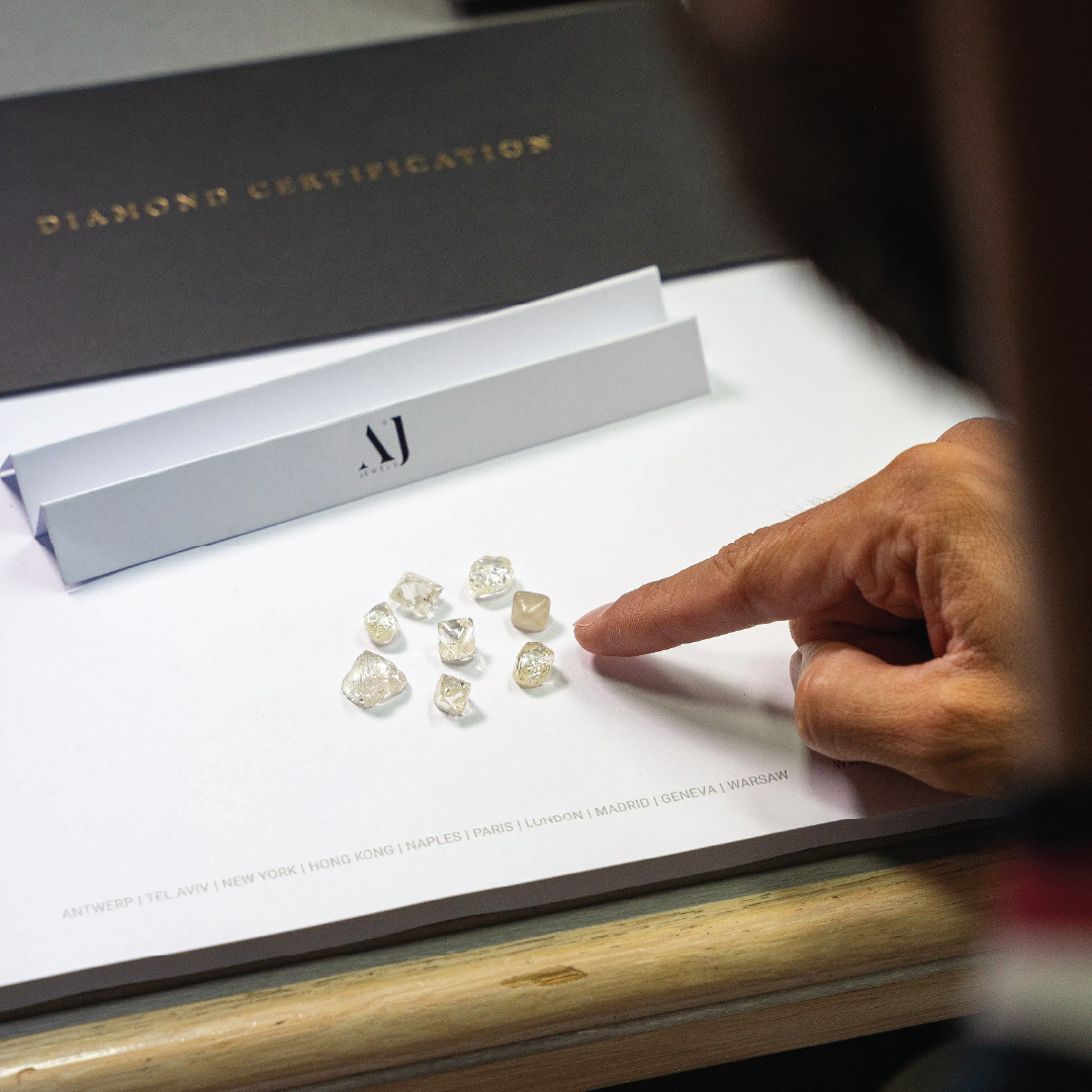WHY DO WE ONLY USE NATURAL DIAMONDS?