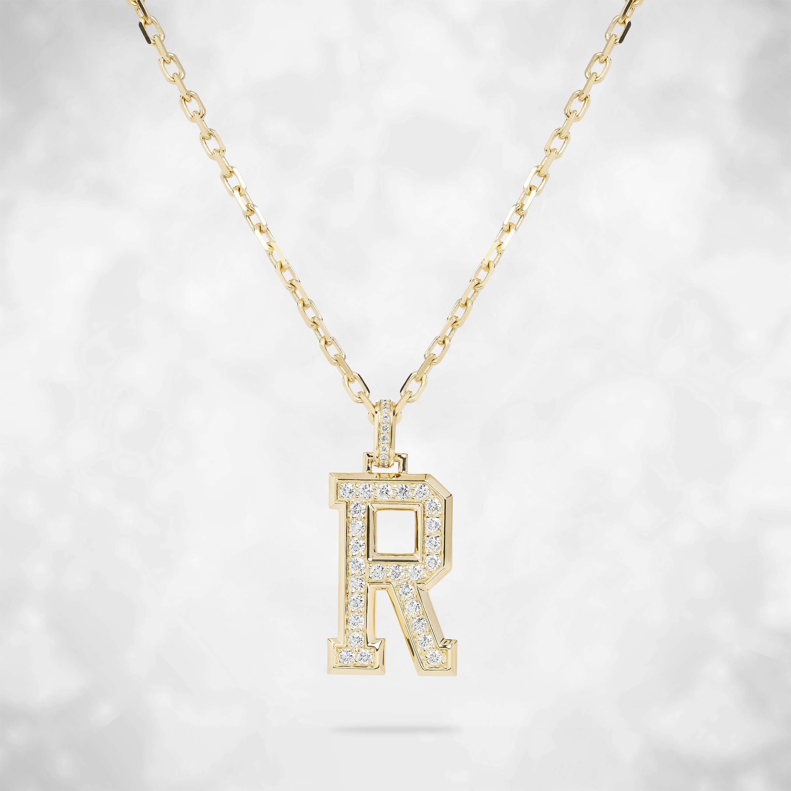Colar R