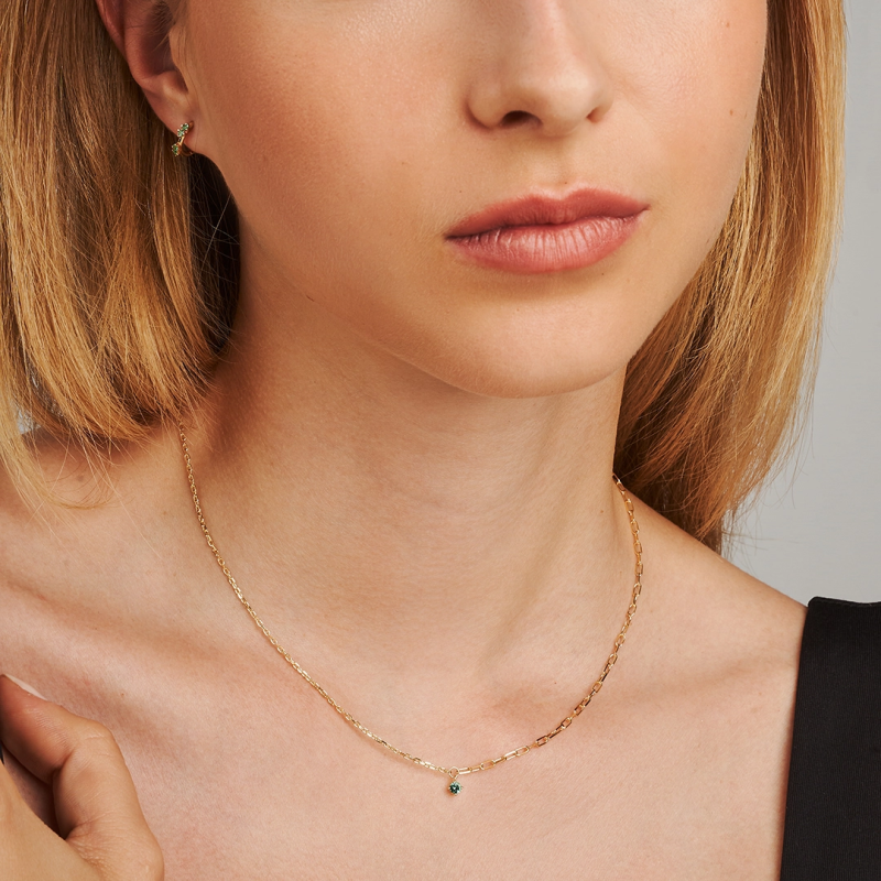 m30n2e minimal round necklace emerald ii jewels