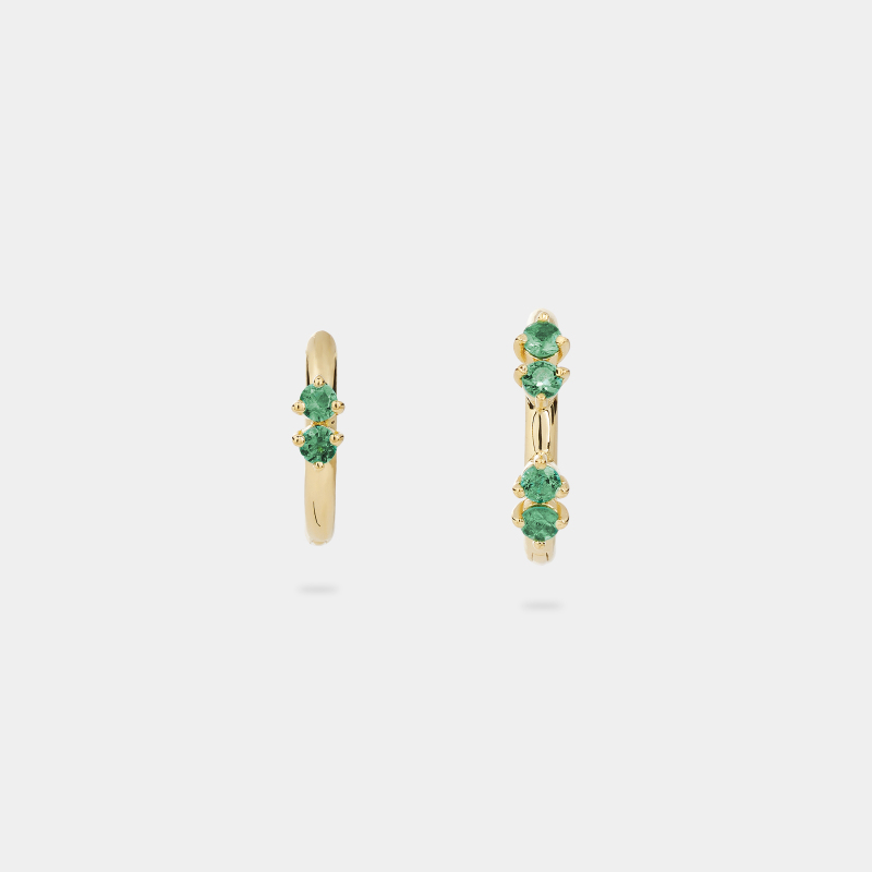 m19e4e minimal round huggies emerald jewels